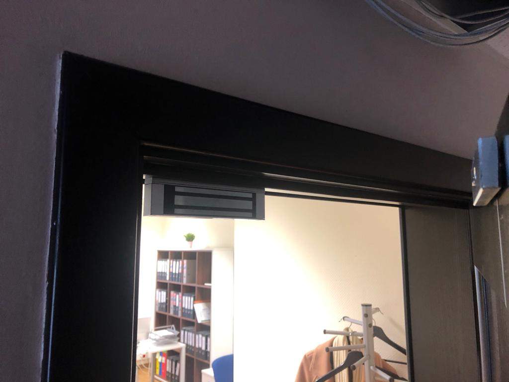 Магнитный замок с карточками на деревянную офисную дверь